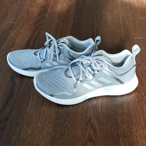 Adidas Edgebounce Running shoe size 9 grey